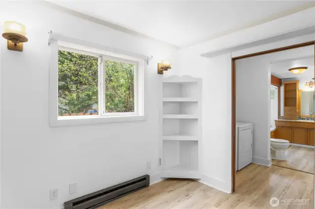 Bedroom 2/Utility