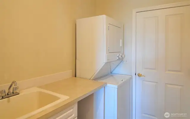 LAUNDRY AREA
