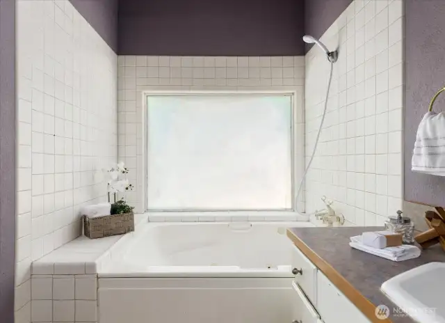 PRIMARY EN SUITE