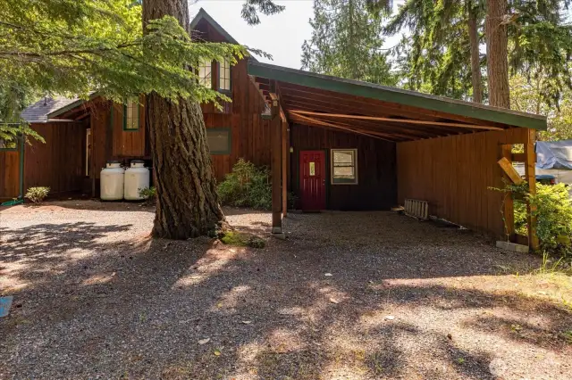 CHARMING HOME IN MUTINEY BAY COMMUNITY