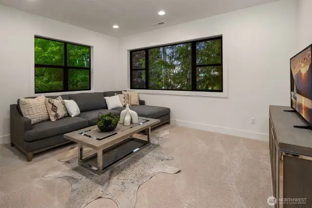 Flexible upper floor bonus space