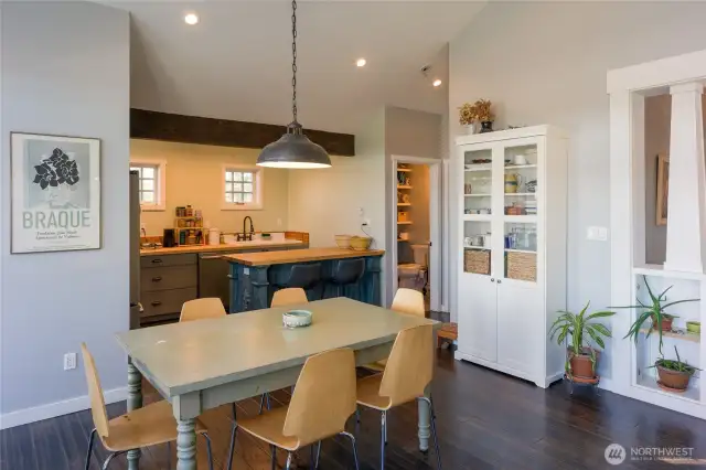 Kitchen and dining area.