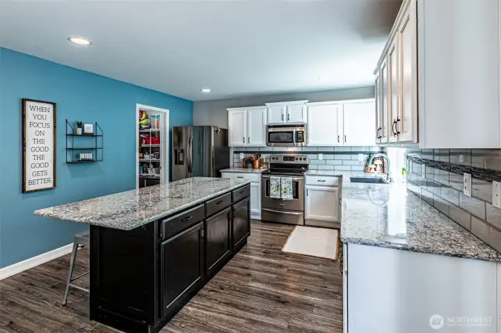 Walk in pantry