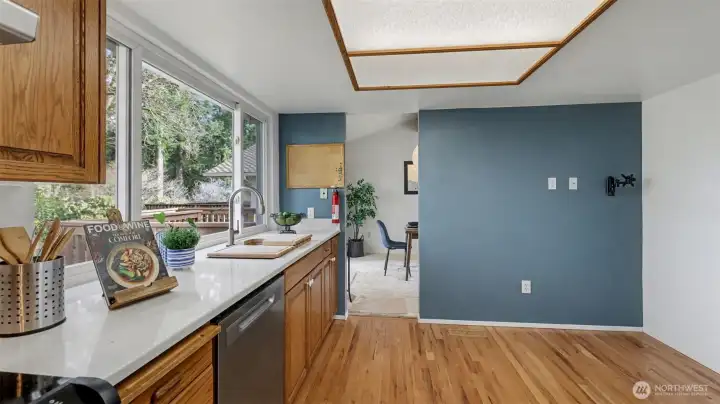 Perfectly positioned for casual meals and entertaining