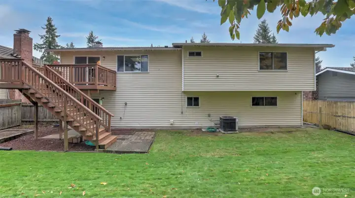 A versatile outdoor setting ready to complement your lifestyle