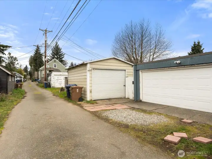 detached 1 ar garage