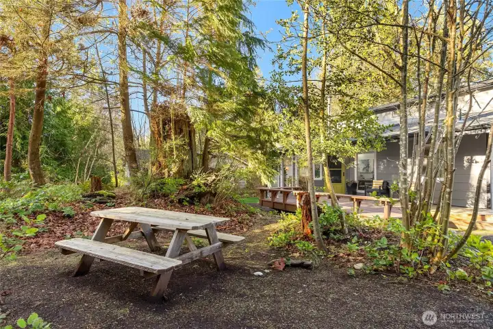 There's even a charming, dedicated picnic area