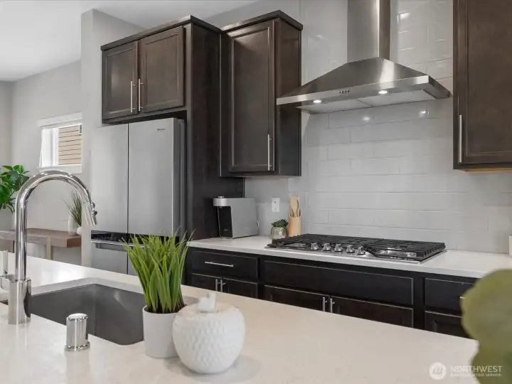 Gas Cooktop and stainless steel applicances