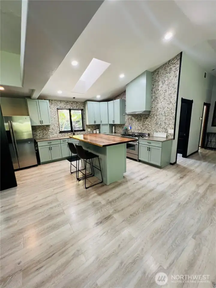 Kitchen Main Floor