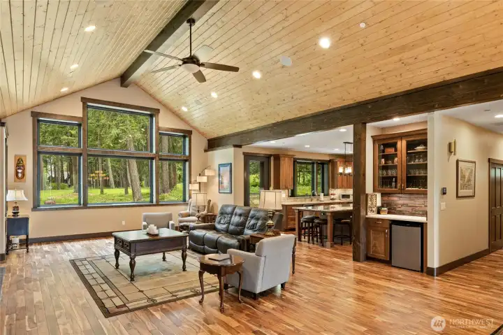 Open floor plan as you walk in.