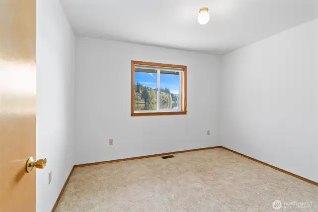 Bedroom 3 (also lake view).