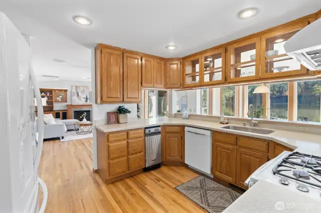 Spacious kitchen!