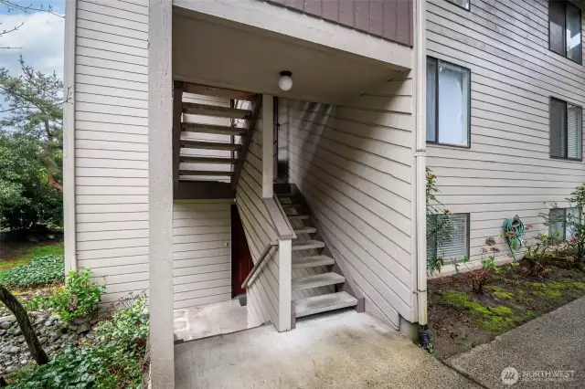 Take only 4 steps down to your front door.