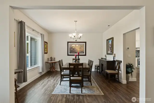 Large dining room perfect for dinner gatherings and entertaining!