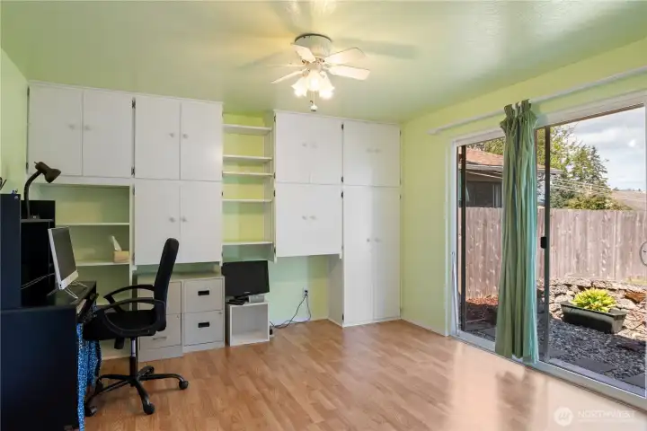 Den/office