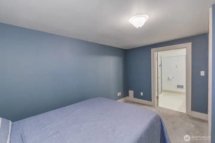 5th bedroom in basement.