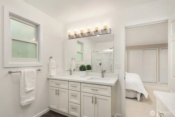 New en-suite bathroom