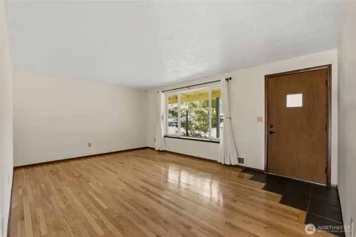 Beautiful Red Oak Floors
