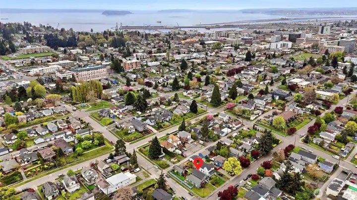 Prime Port Gardner location with easy access to downtown Everett and the revitalized waterfront and marina