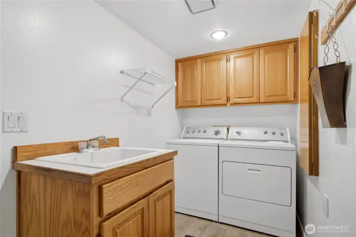 Main floor Laundry room Main floor Laundry room