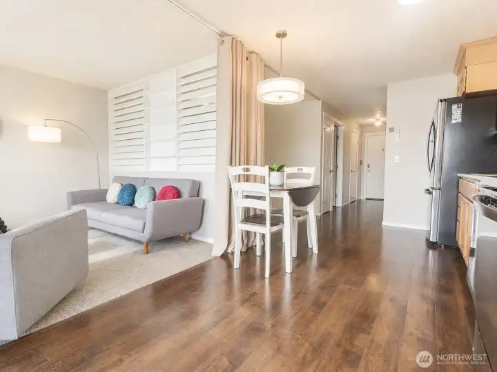 Beautiful wood laminate hand-scraped flooring