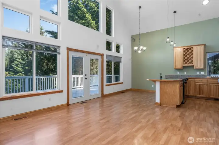 Look at those windows