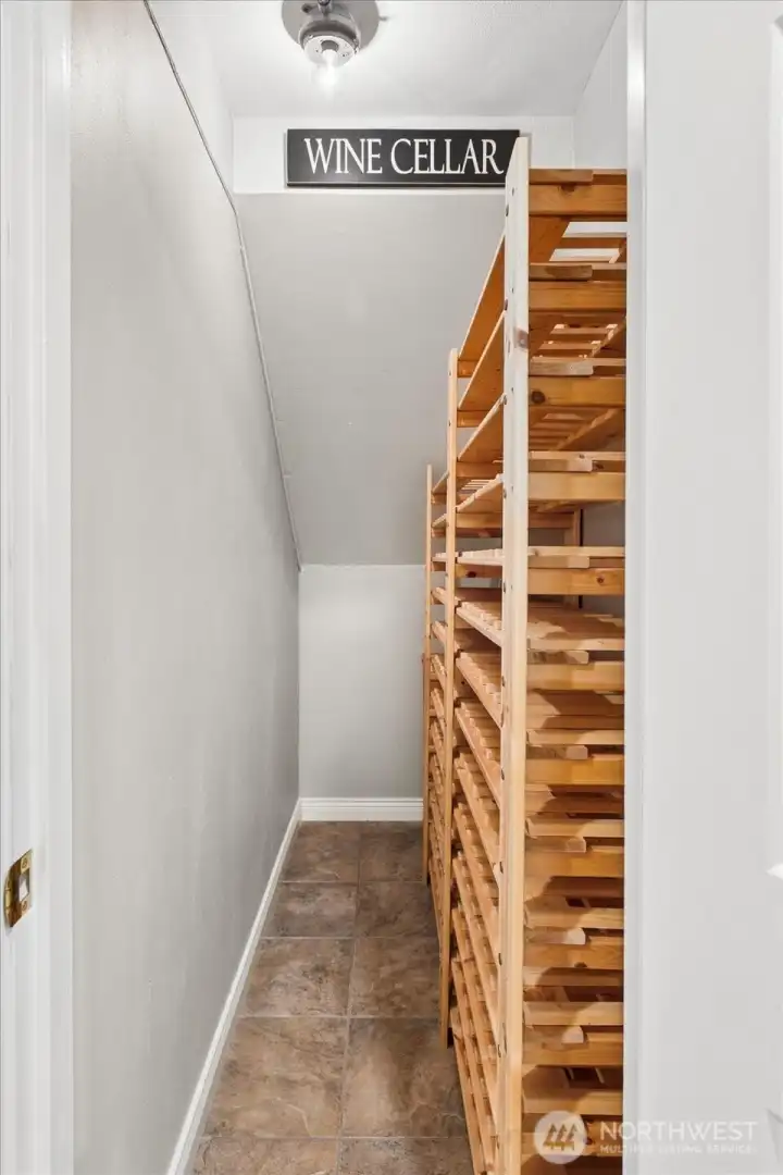 Wine cellar/storage