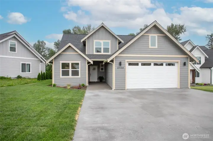 Welcome home to 2134 Lagerwey Circle.
