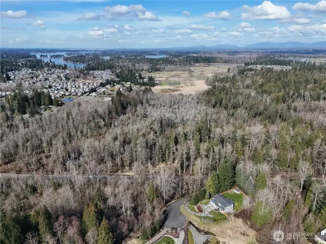 Just minutes from Lake Tapps, Waterfront Public Park and Tapps Golf Course