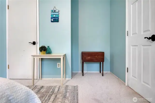 1st bedroom has an extra tidy nook.
