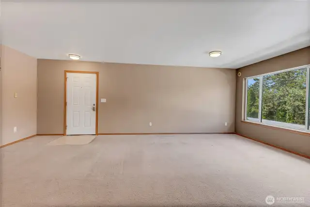 Light and layout greet you the moment you walk in—this inviting space is ready to feel like home.