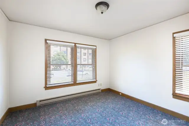 Lots of window space looking over yard.