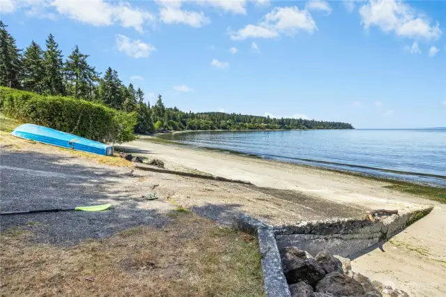 Private community boat launch.