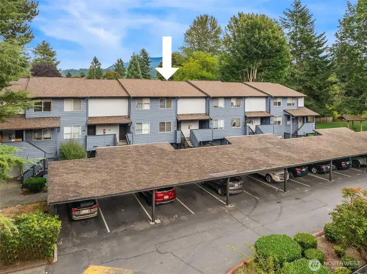 Location!  Location!  Location!  Minutes to I-90 and Issaquah's award winning schools.