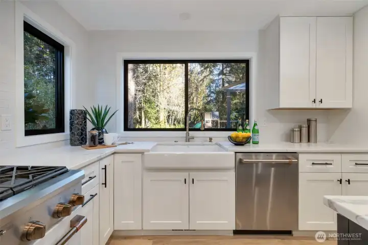 Another view of kitchen