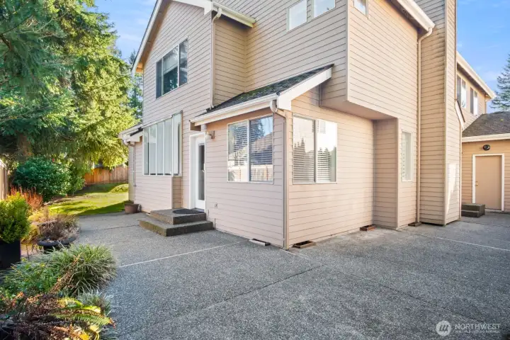 Private back yard patio