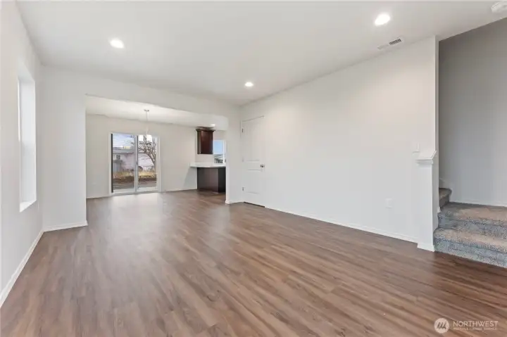 All images may vary. Photos are from previously built home. Photos may include upgrades/furnishings not included in base price.