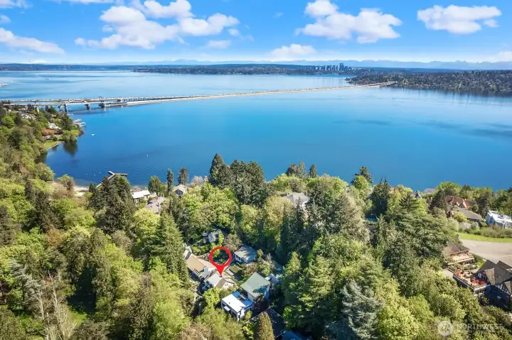 Half a block to Mt. Baker Beach Park and Lake Washington!