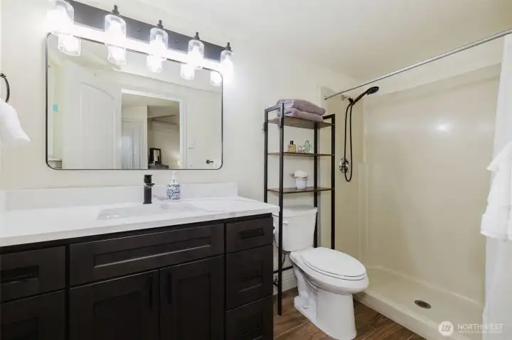 Primary bedroom bath