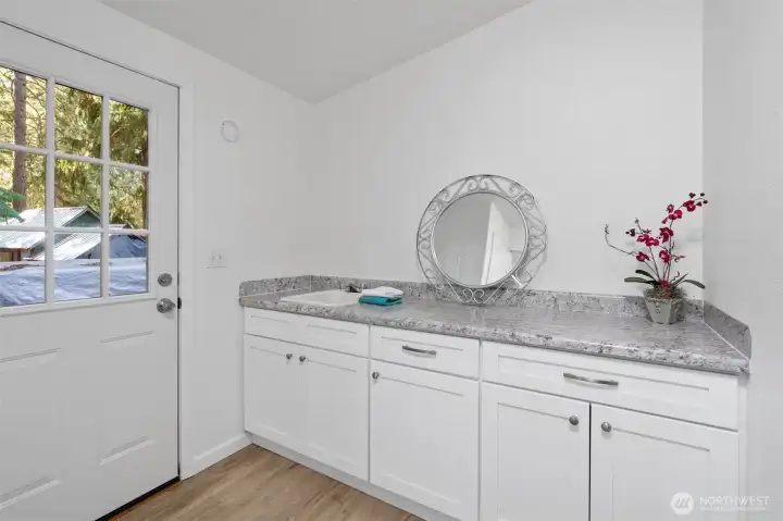 Laundry/utility area