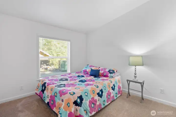 Guest bedroom