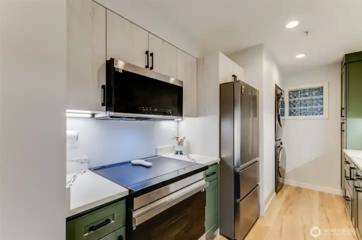 Fully updated kitchen