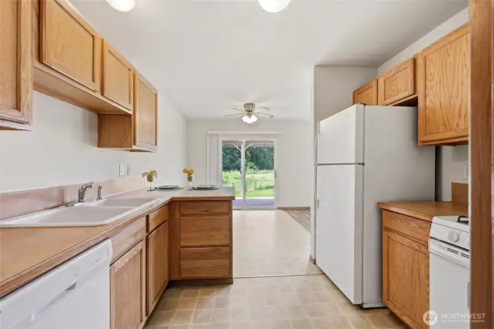 Looking from pantry, laundry area to dining