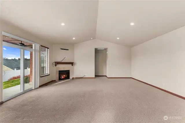 Great Room/Living/Electric Fireplace