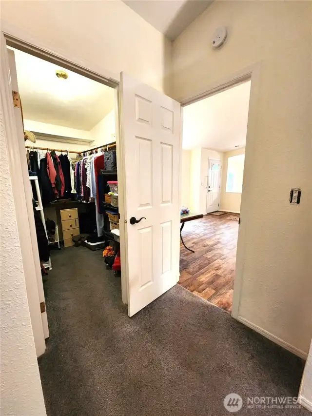Walk in closet