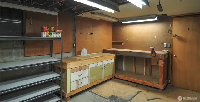 SHOP / STORAGE / HOBBIE AREA