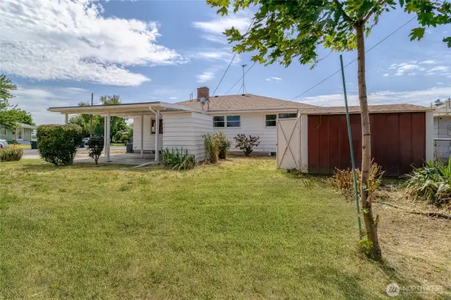 Large Corner Lot, Garden Space, Storage Sheds
