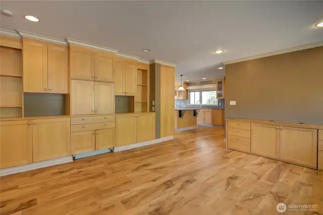 Family room, custom built-ins, table & desk