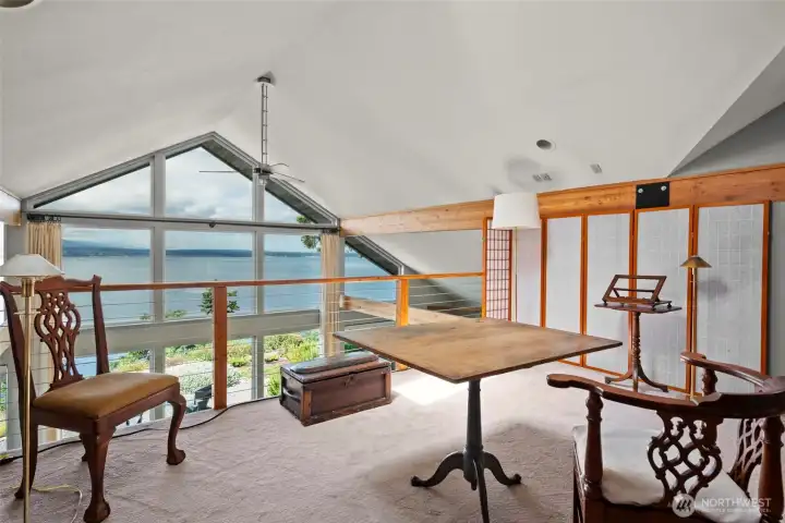 Open, spacious loft area.