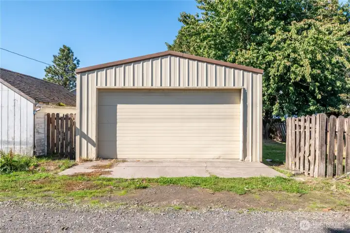 Garage